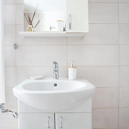 The Cozy Cube - With Patio Appartement Thessalonique