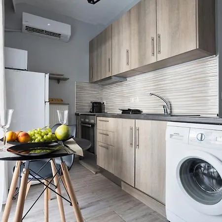 The Cozy Cube - With Patio Thessaloniki