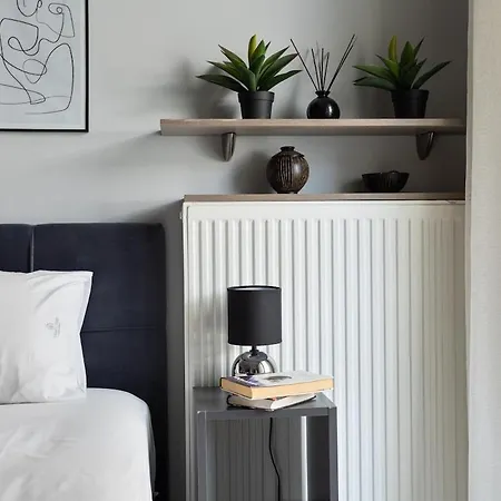 Апартаменты The Cozy Cube - With Patio