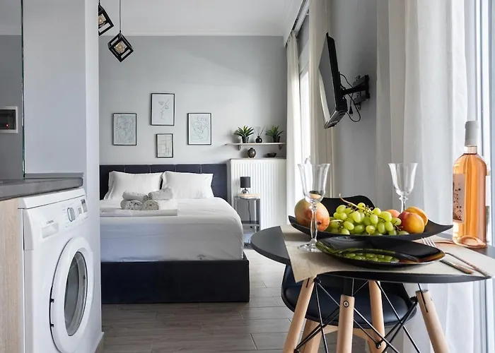 The Cozy Cube - With Patio